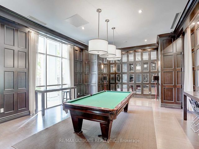 319 - 25 Greenview Ave