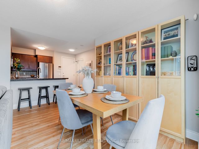 319 - 25 Greenview Ave