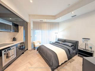501 - 25 Adra Grado Way