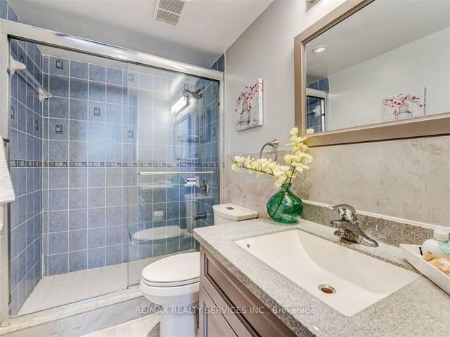 1201 - 135 Antibes Dr