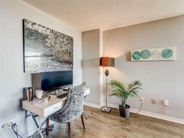 1201 - 135 Antibes Dr