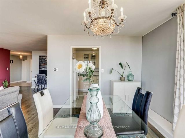 1201 - 135 Antibes Dr