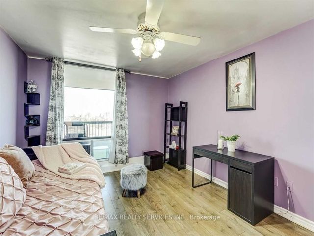 1201 - 135 Antibes Dr