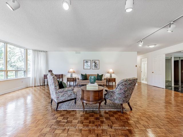 217 - 1200 Don Mills Rd