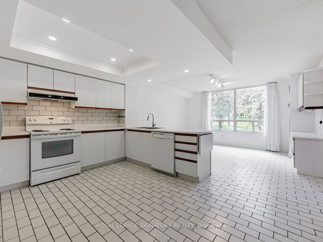 217 - 1200 Don Mills Rd