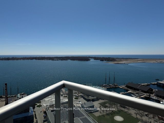 2611 - 218 Queens Quay W