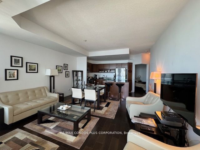 2611 - 218 Queens Quay W