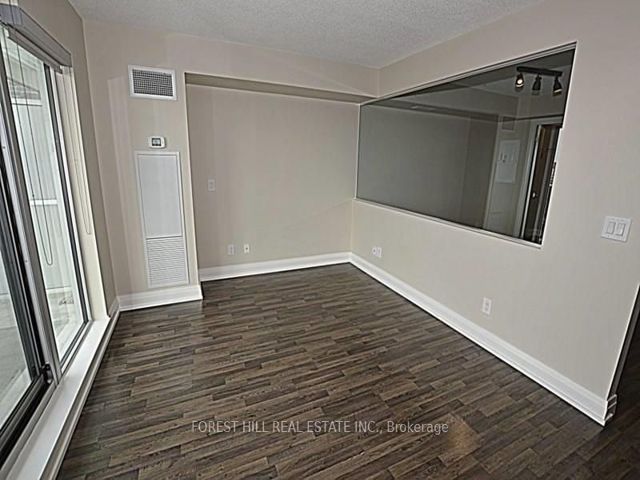W506 - 565 Wilson Ave