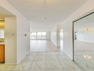 405 - 800 Sheppard Ave