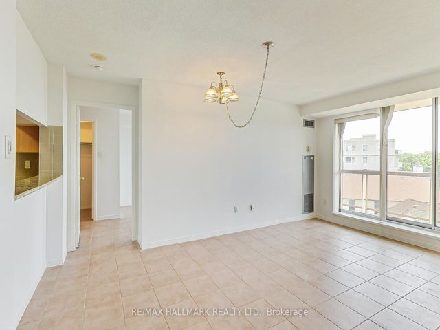 405 - 800 Sheppard Ave