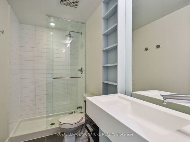 223 - 38 Dan Leckie Way