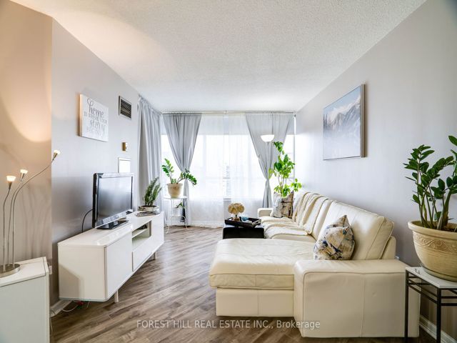 PH214 - 1121 Steeles Ave W