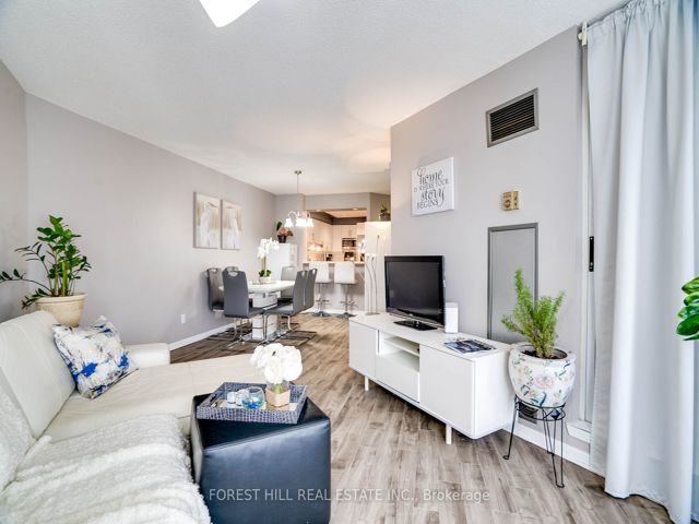 PH214 - 1121 Steeles Ave W