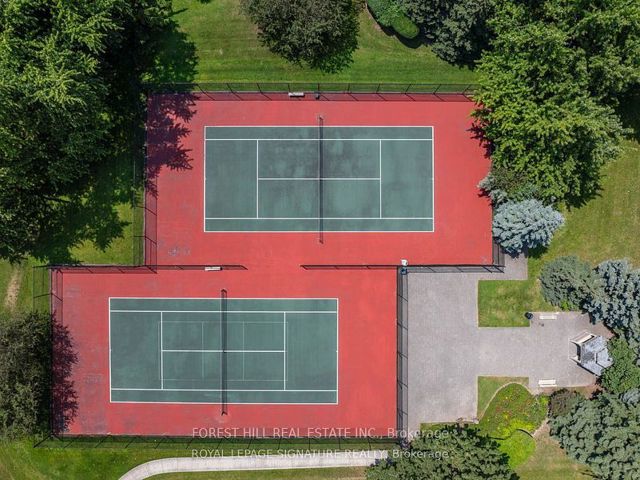 PH214 - 1121 Steeles Ave W