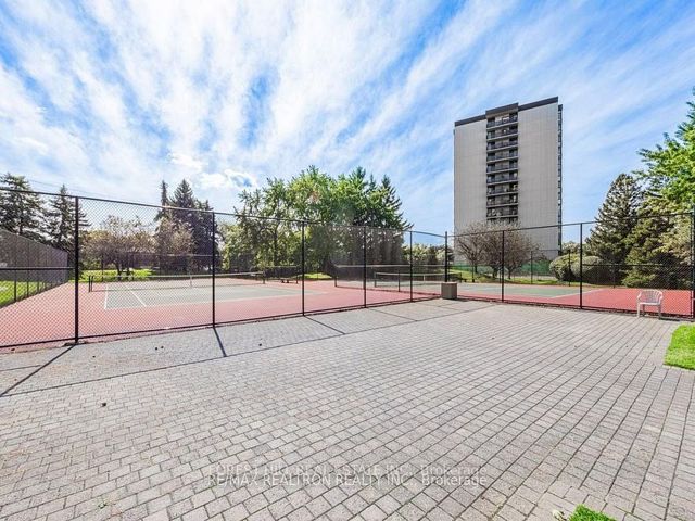 PH214 - 1121 Steeles Ave W