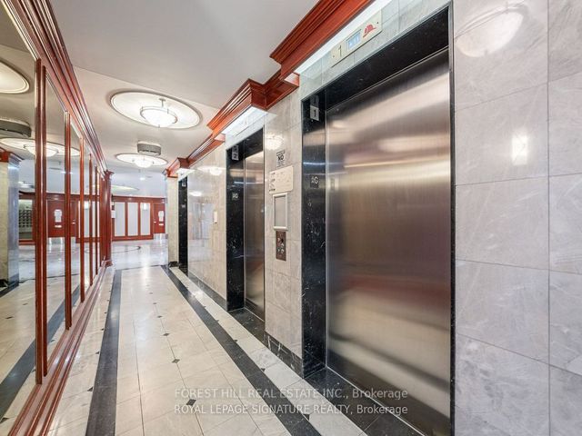 PH214 - 1121 Steeles Ave W
