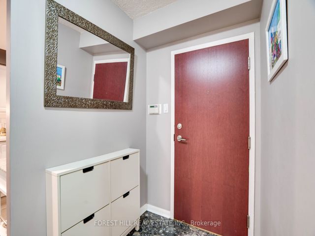 PH214 - 1121 Steeles Ave W