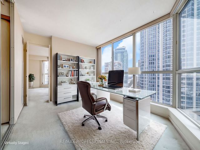 1102A - 5444 Yonge St