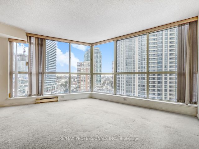 1102A - 5444 Yonge St