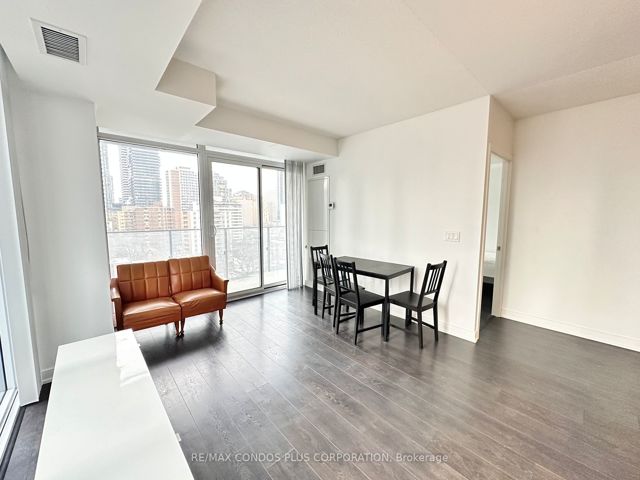1202 - 50 Wellesley St E
