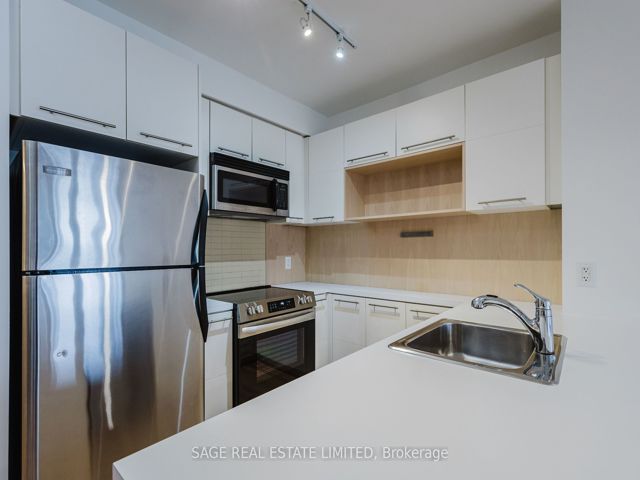 2805 - 25 Carlton St