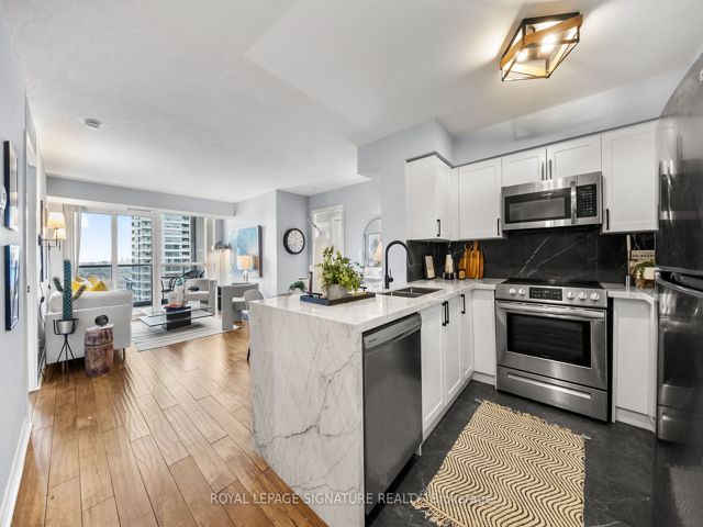 3005 - 4968 Yonge St