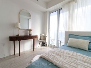 2807 - 195 Redpath Ave