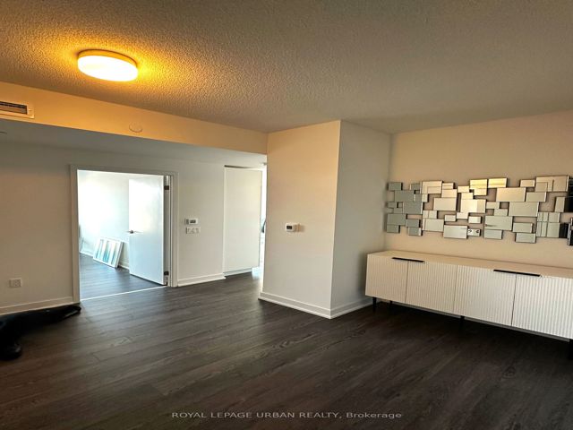 1302 - 50 O'neill Rd