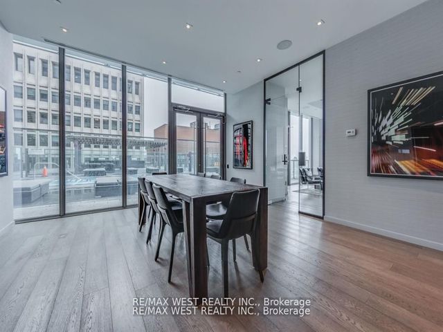 202 - 57 St Joseph St