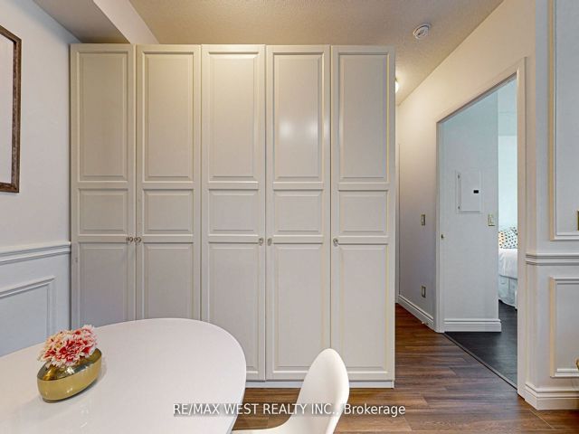 355 - 209 Fort York Blvd