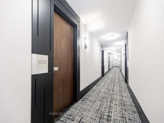 1050 - 111 Elizabeth St