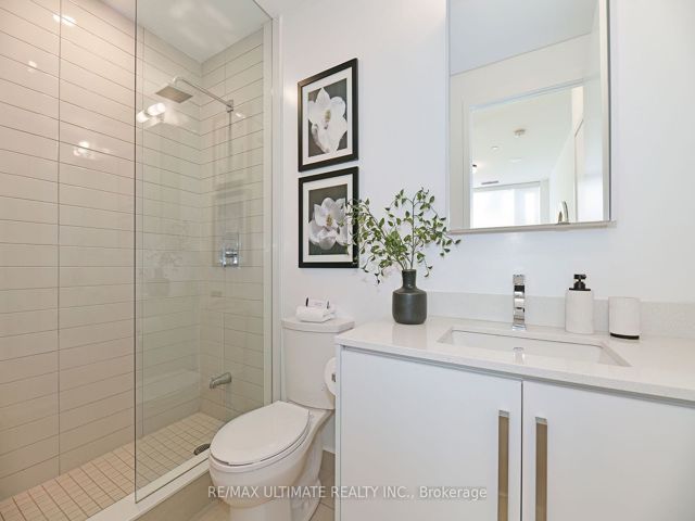 401 - 5180 Yonge St