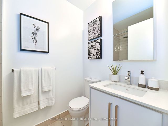 401 - 5180 Yonge St