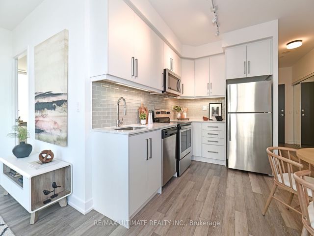 401 - 5180 Yonge St