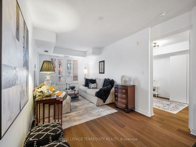 216 - 225 Wellesley St E