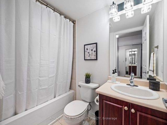 216 - 225 Wellesley St E