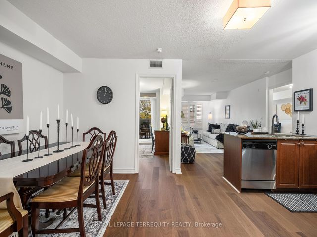 216 - 225 Wellesley St E