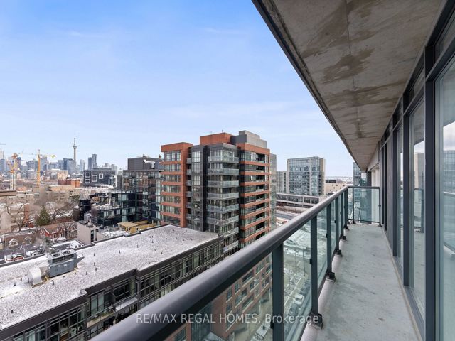 1201E - 36 Lisgar St