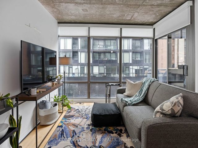 507 - 22 Wellesley St E