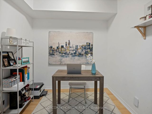 507 - 22 Wellesley St E