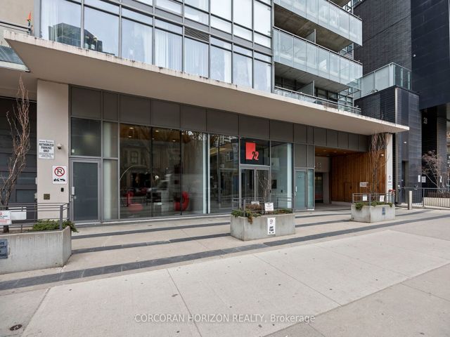 507 - 22 Wellesley St E