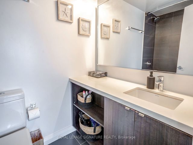 1218 - 155 Yorkville Ave