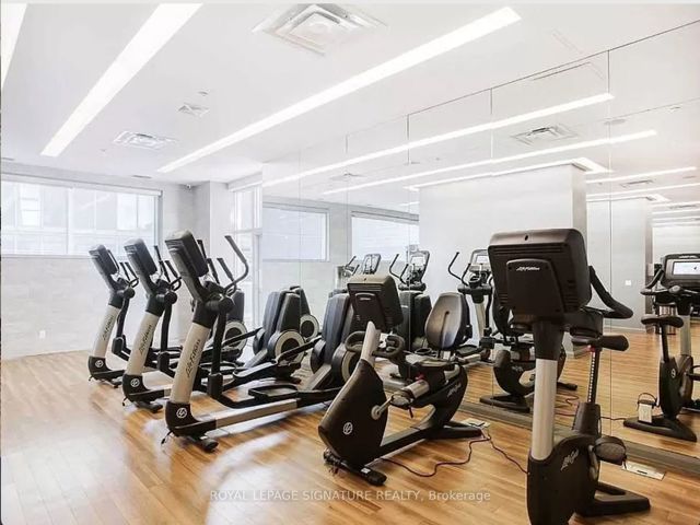1218 - 155 Yorkville Ave