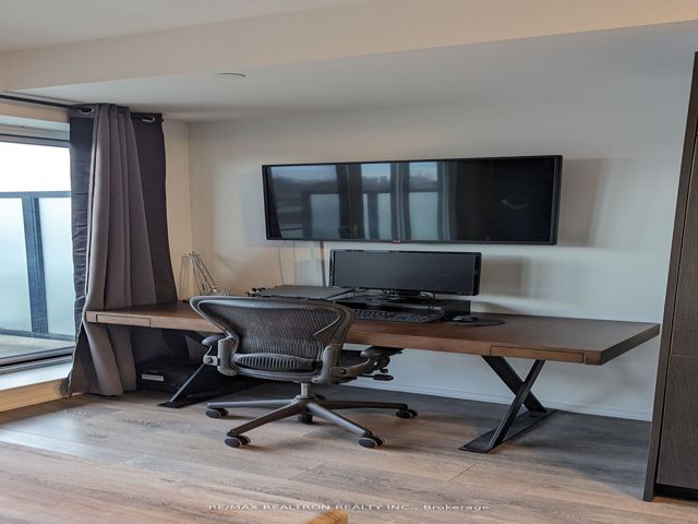 407 - 783 Bathurst St