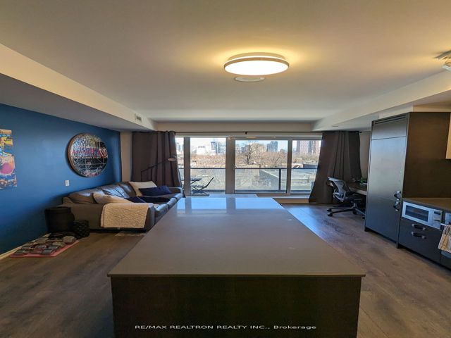 407 - 783 Bathurst St