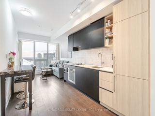 3001 - 55 Mercer St