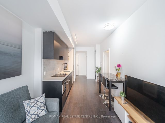 3001 - 55 Mercer St