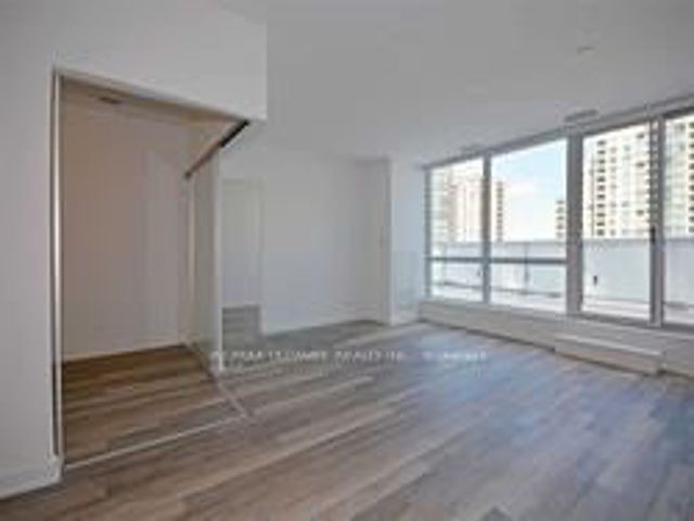 410 - 5180 Yonge St