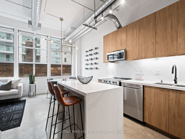 311 - 188 Eglinton Ave E
