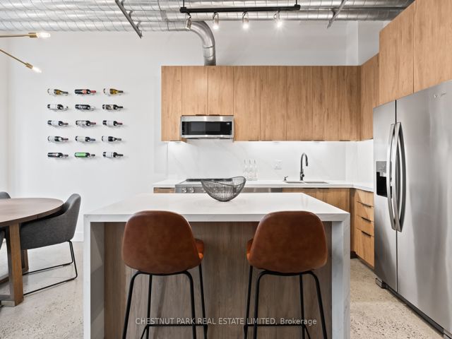 311 - 188 Eglinton Ave E